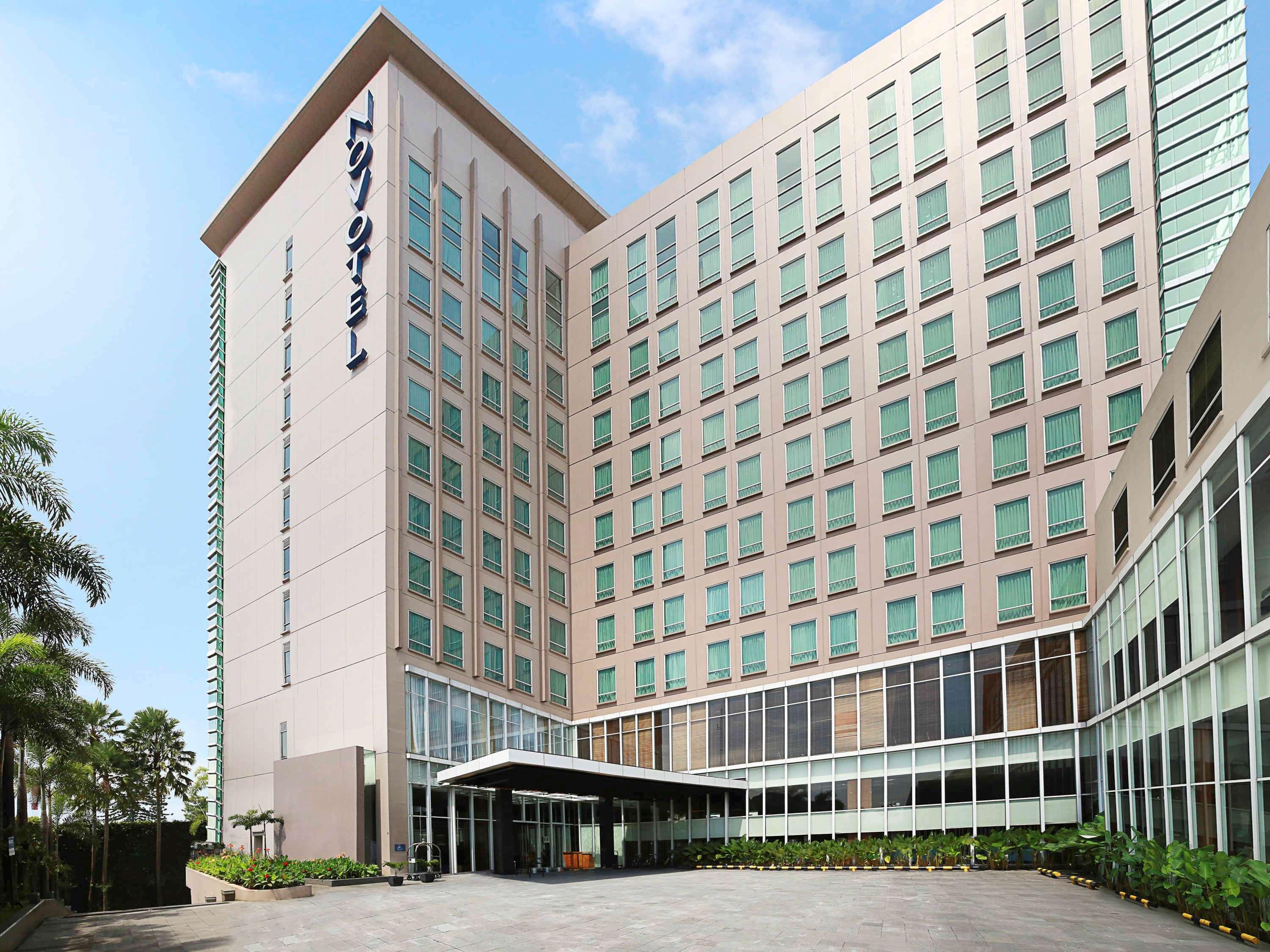 Novotel Bandung Buitenkant foto
