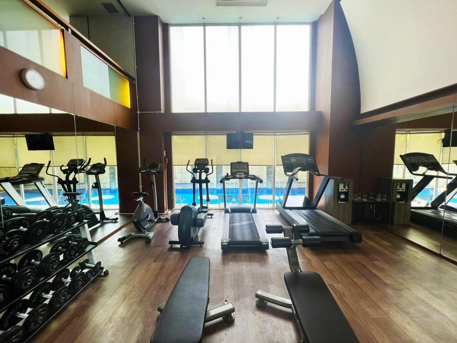Novotel Bandung Buitenkant foto