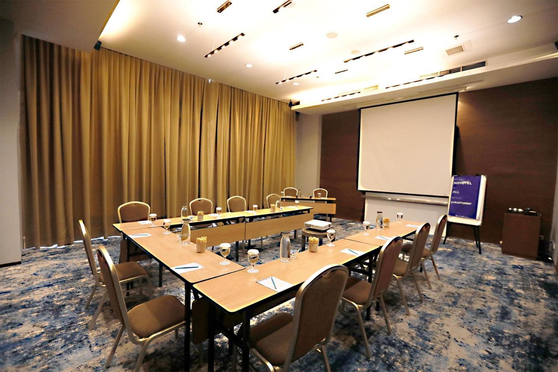 Novotel Bandung Buitenkant foto