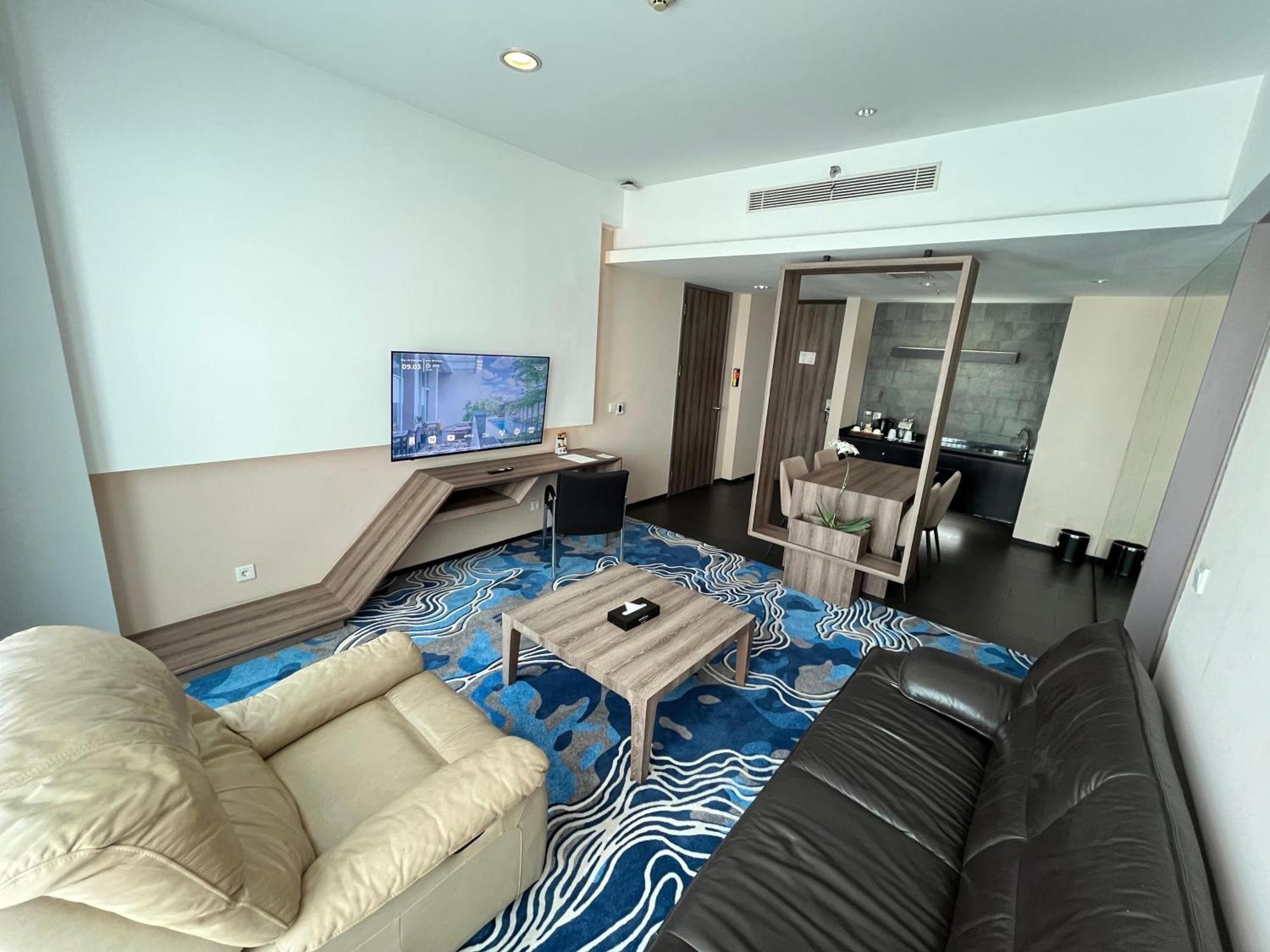 Novotel Bandung Buitenkant foto