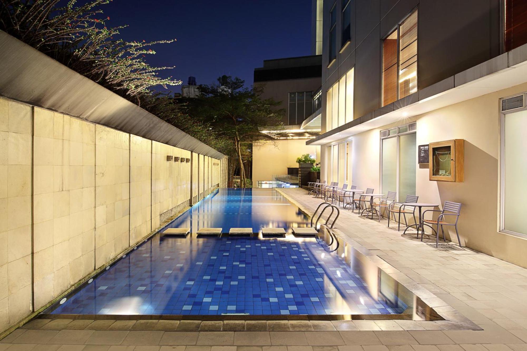 Novotel Bandung Buitenkant foto