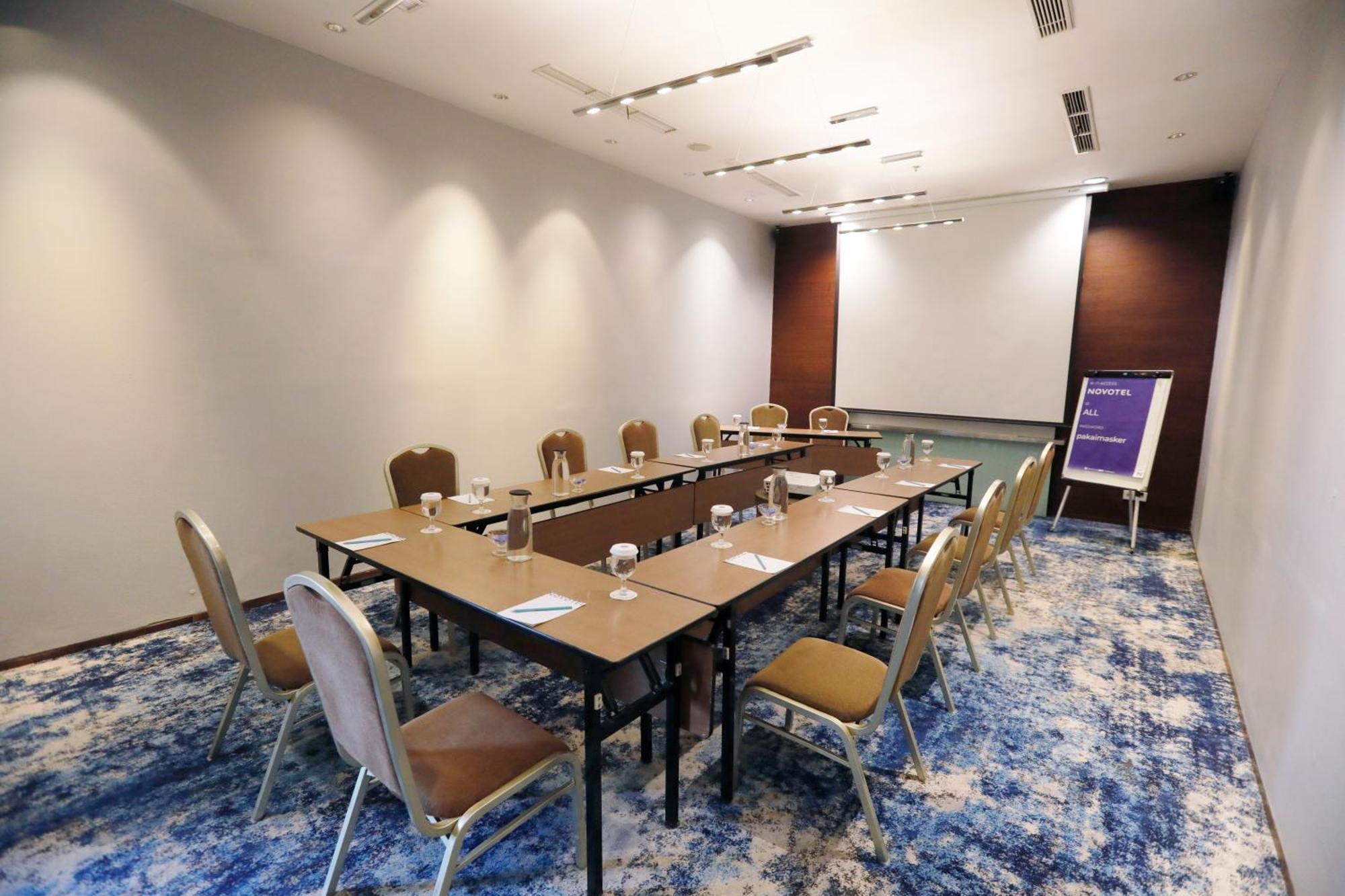 Novotel Bandung Buitenkant foto
