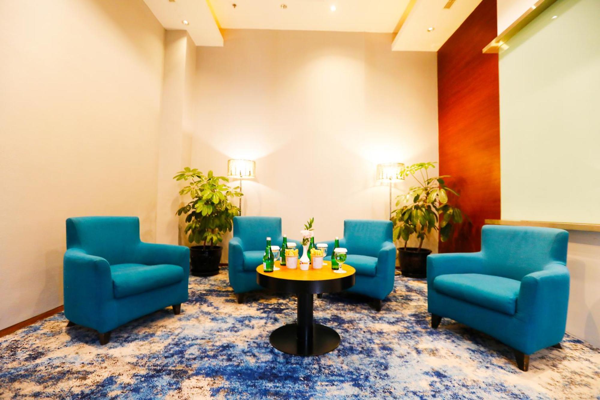 Novotel Bandung Buitenkant foto